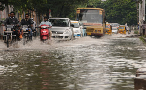 Heavy-Rain-Lashed-In-Chennai1