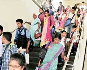 201505140112008282_Tamils-in-Sri-Lanka-by-plane-and-took-54-people_SECVPF